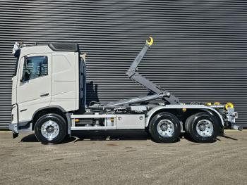 FH460 / 6X4 / HOOKLIFT / EURO 6